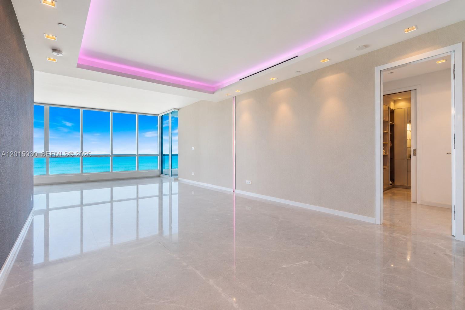 100 S Pointe Dr 2506
