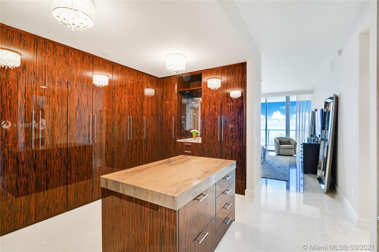 ST REGIS BAL HARBOUR - Residential