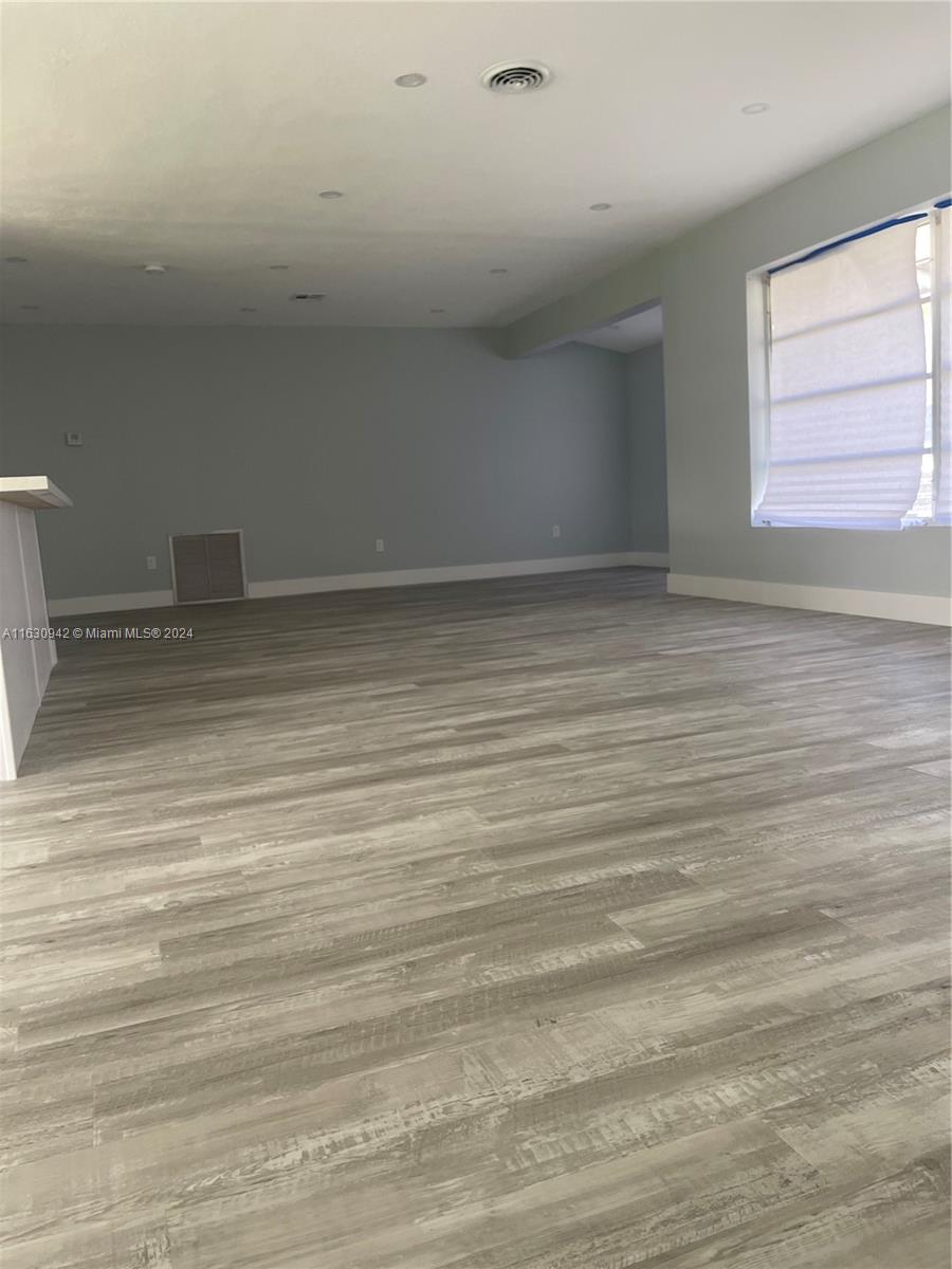 WESTWOOD ESTATES 1ST ADDN - Residential Lease