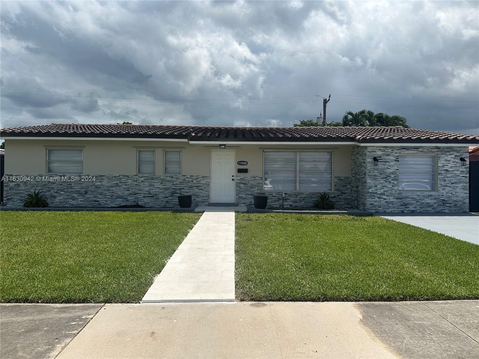 WESTWOOD ESTATES 1ST ADDN - Residential Lease