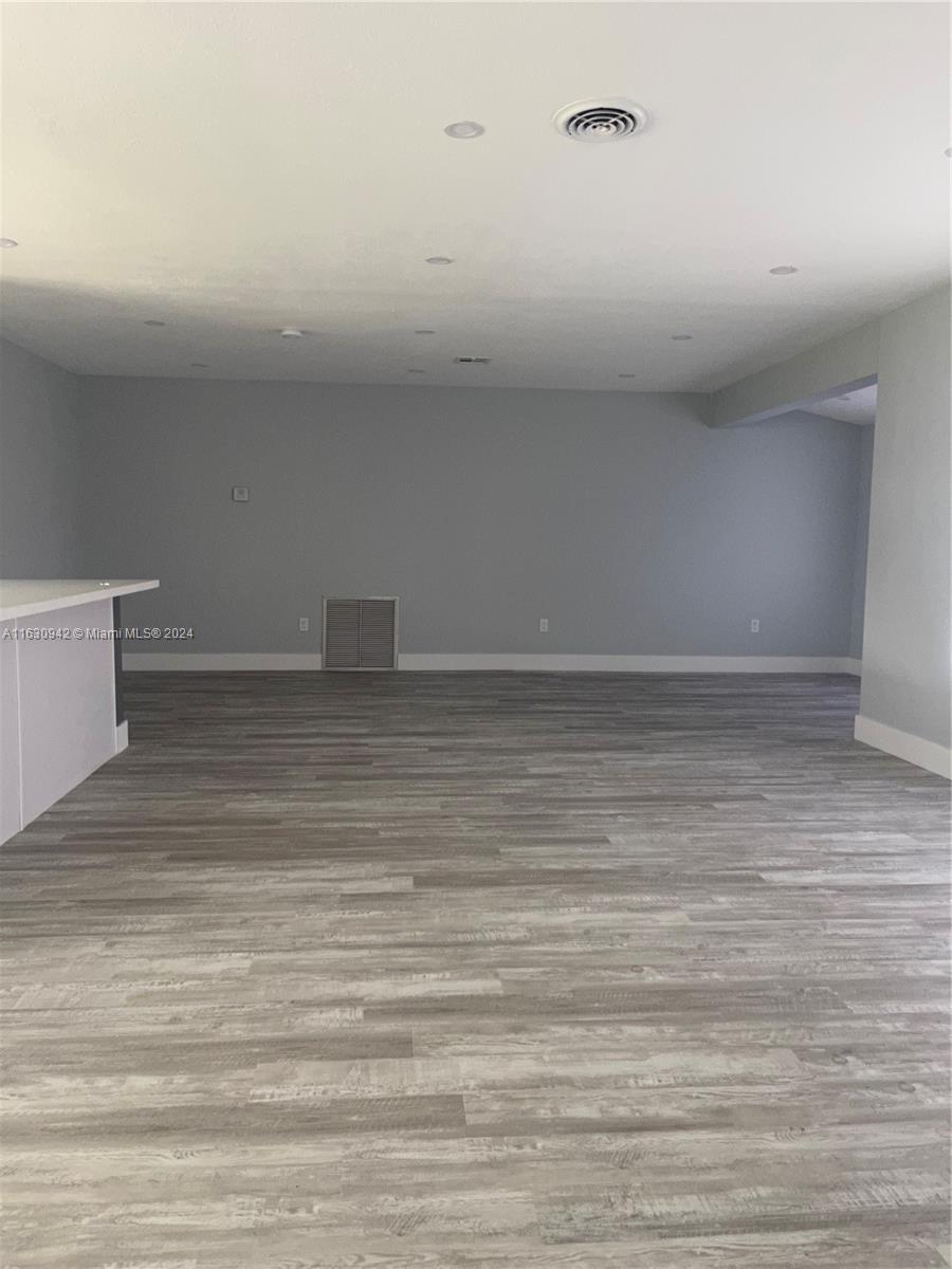 WESTWOOD ESTATES 1ST ADDN - Residential Lease