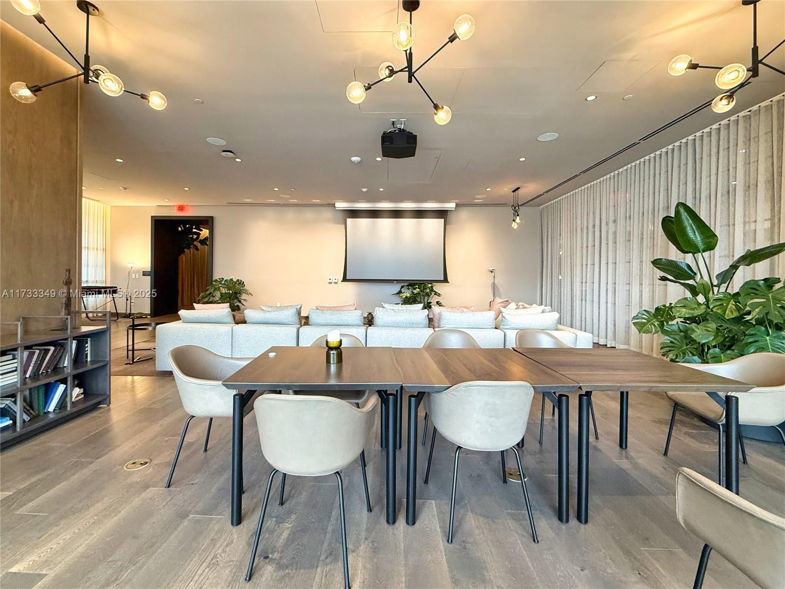 159 Ne 6th Street Condo - Residential