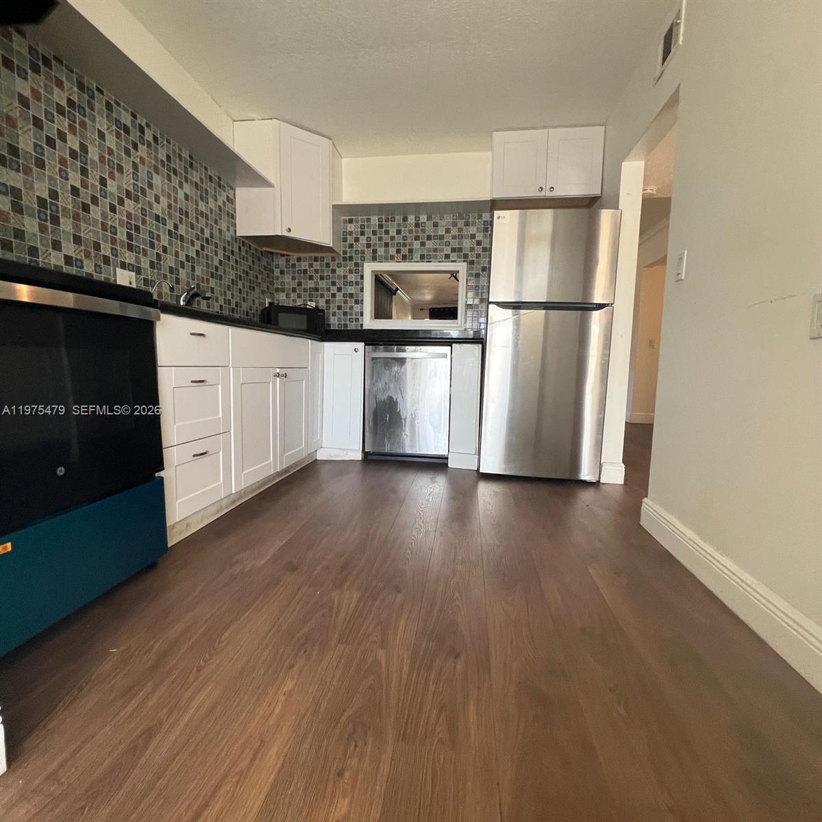 TOWN OF HALLANDALE B-13 - Residential