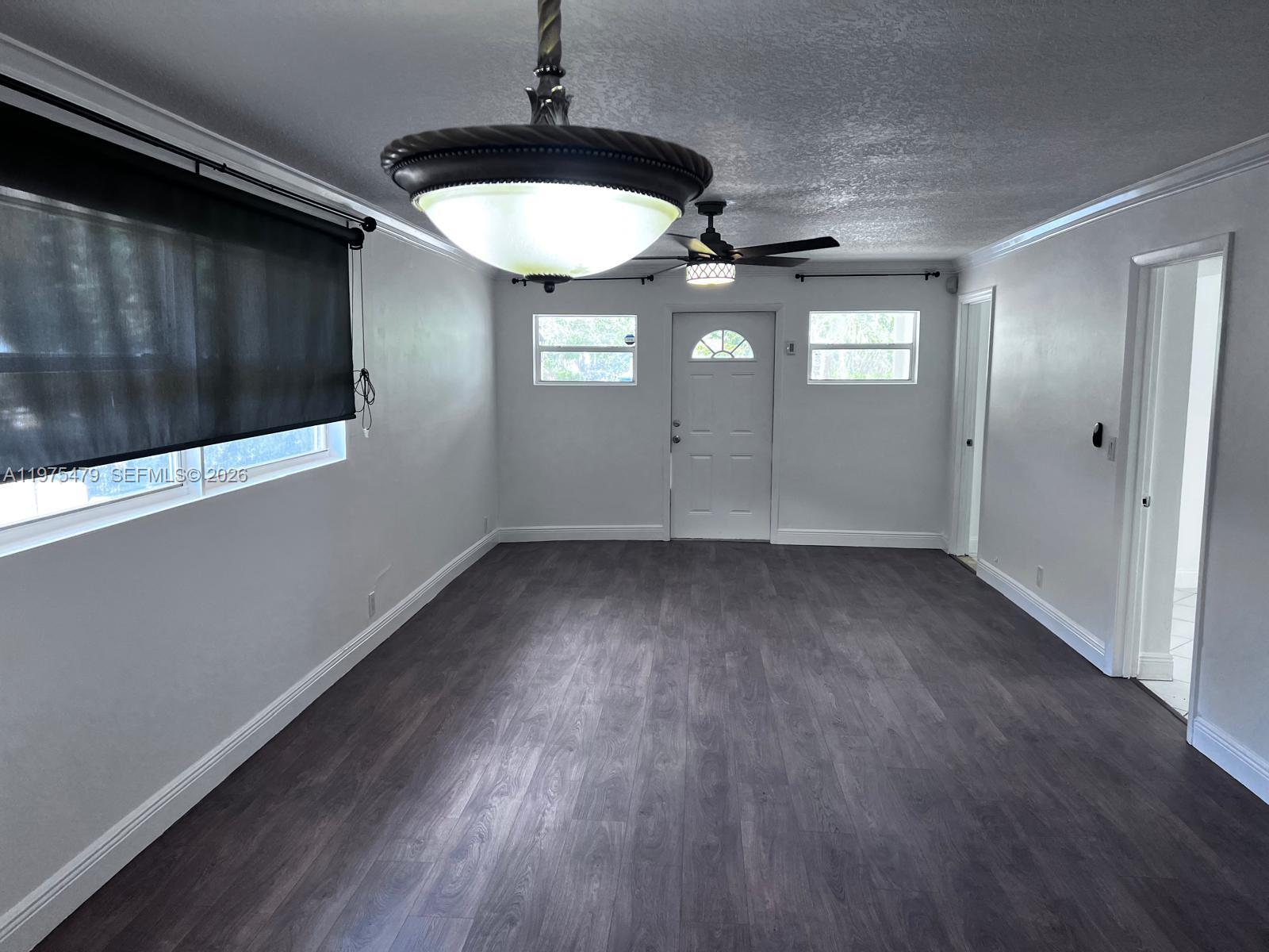 TOWN OF HALLANDALE B-13 - Residential