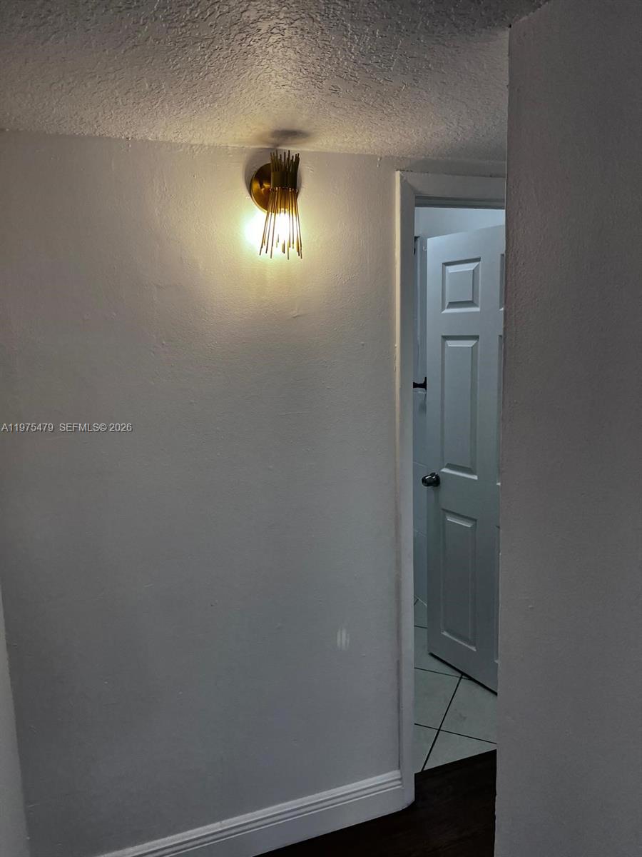 TOWN OF HALLANDALE B-13 - Residential