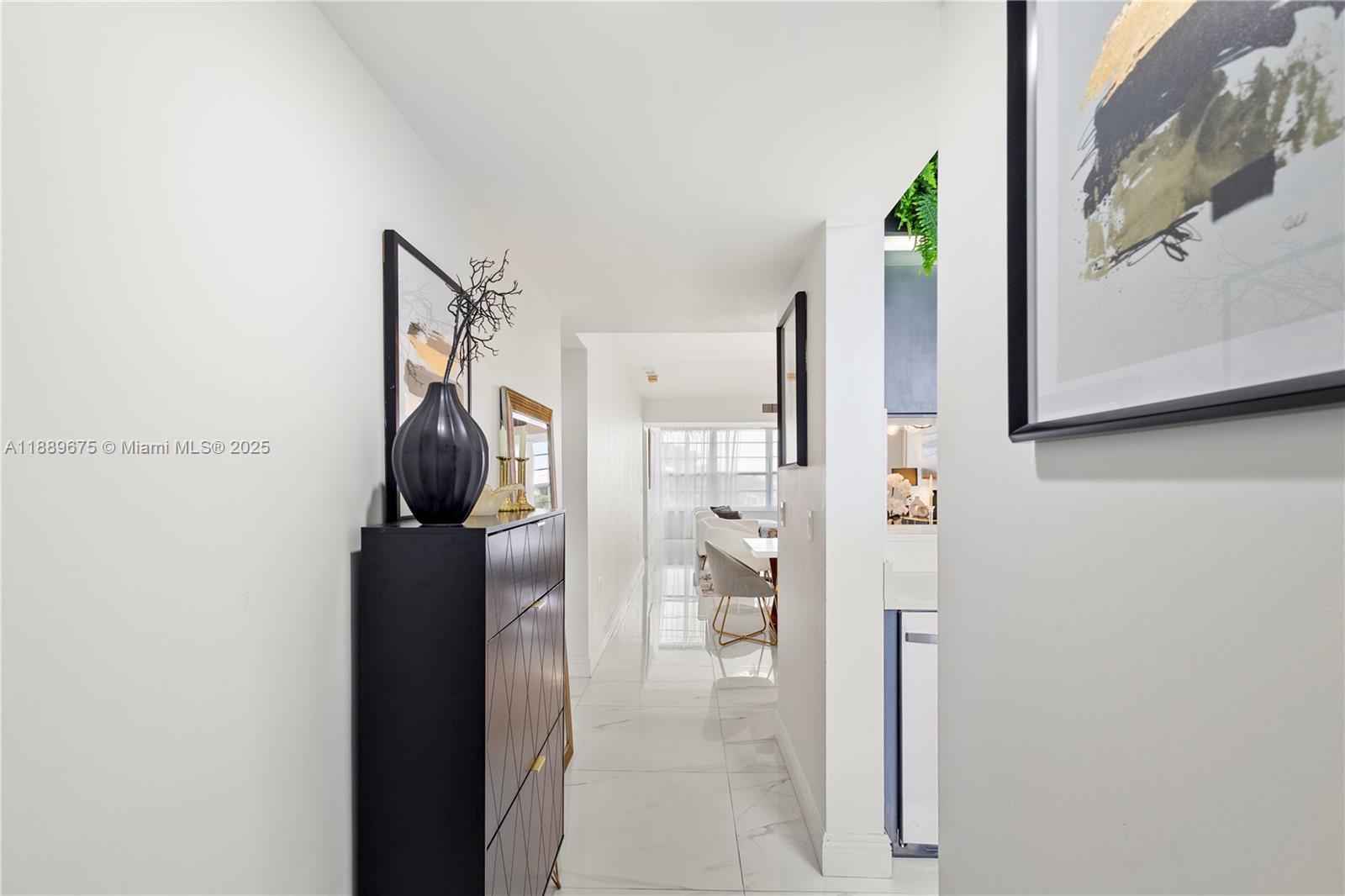 WHITEHALL CONDO OF THE LA - Residential