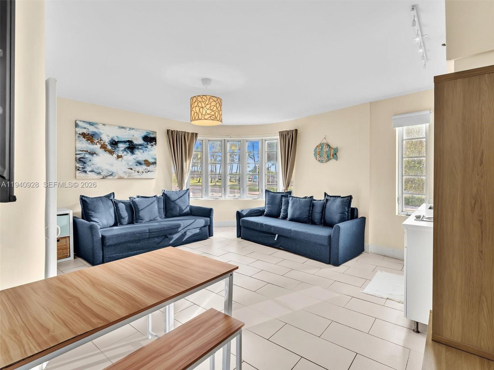 BARBIZON BEACH CLUB CONDO - Residential