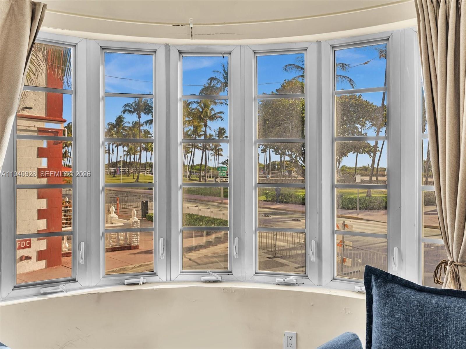 BARBIZON BEACH CLUB CONDO - Residential