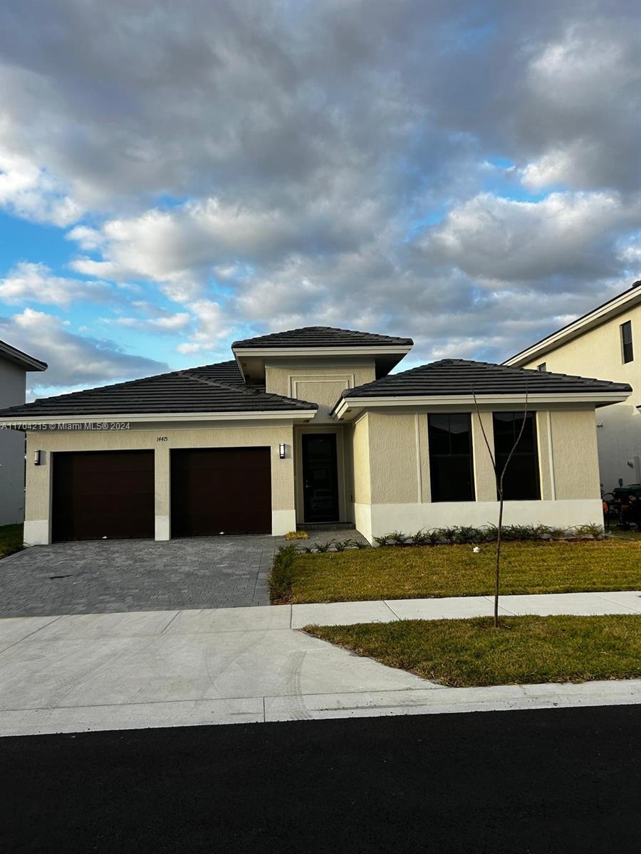 Property for Sale at 14415 Sw Sw 13th Ter, Miami, Broward County, Florida - Bedrooms: 4 
Bathrooms: 4  - $914,999