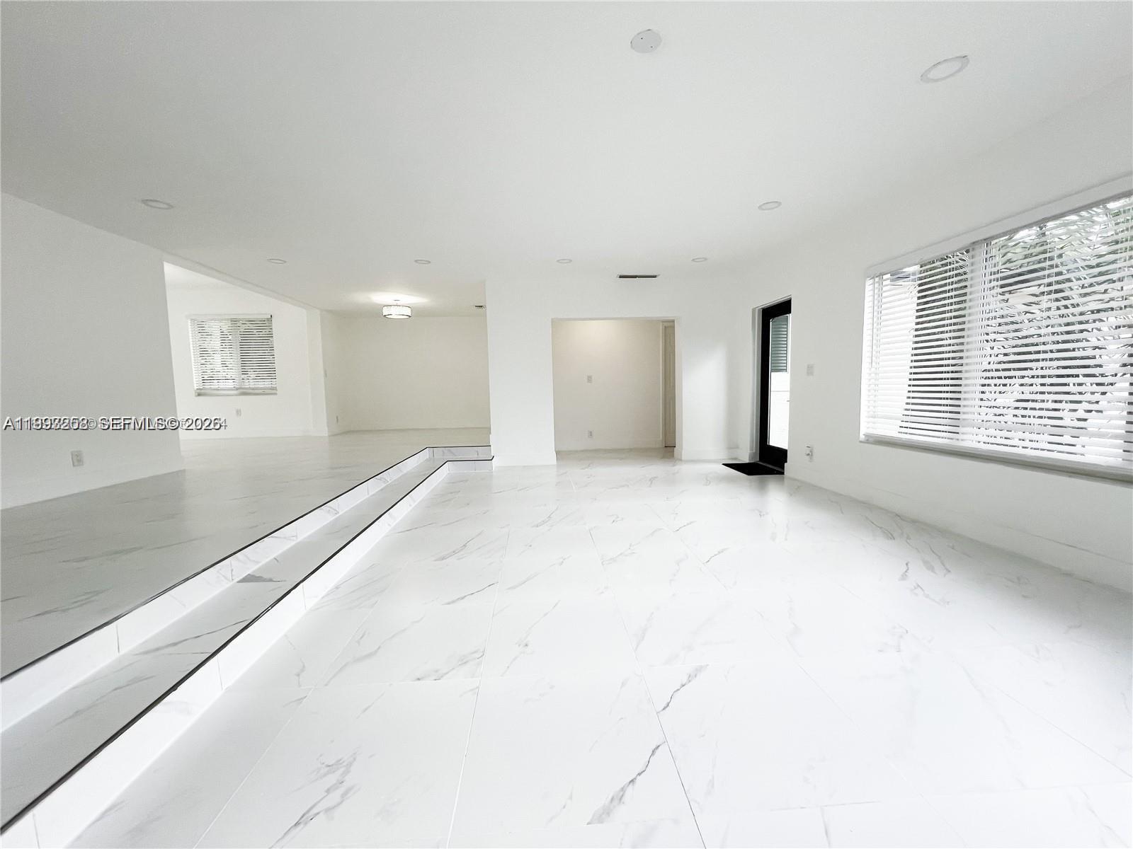 PLANTATION - Residential