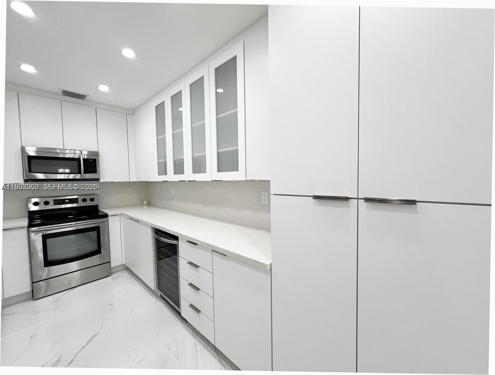 PLANTATION - Residential