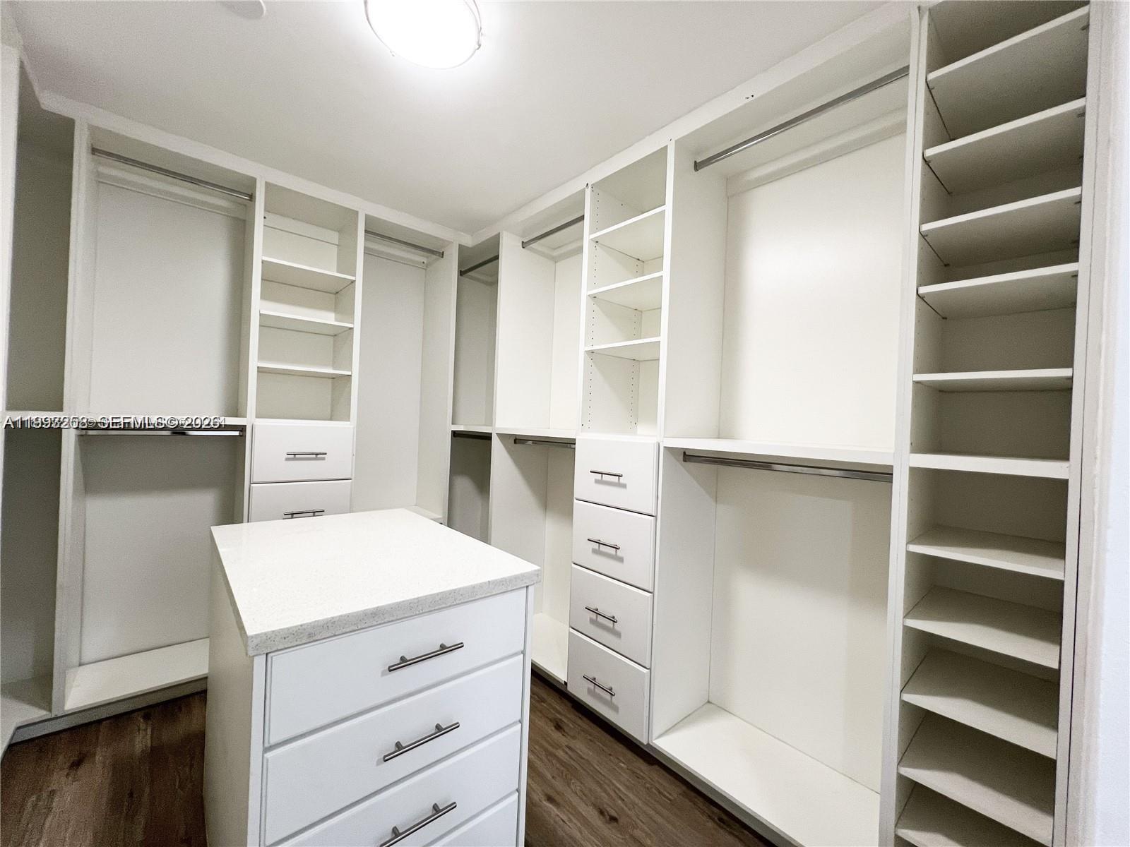 PLANTATION - Residential