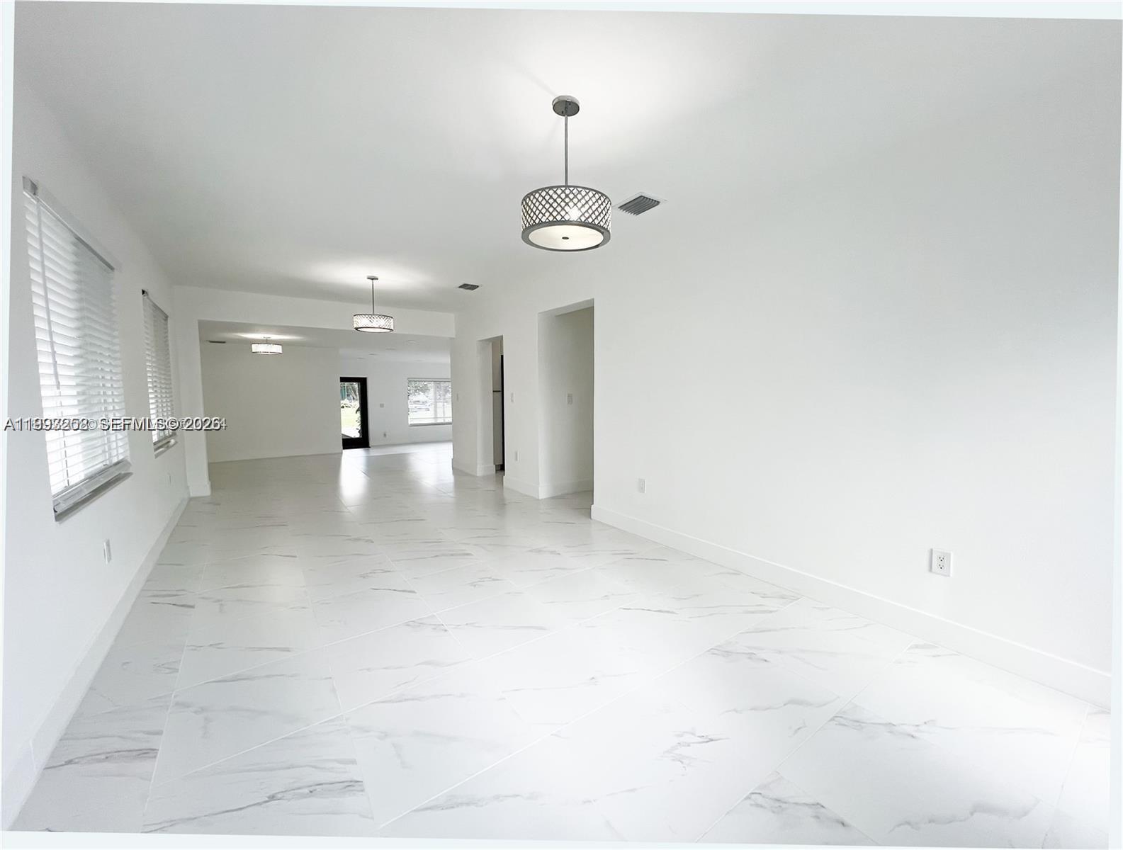 PLANTATION - Residential