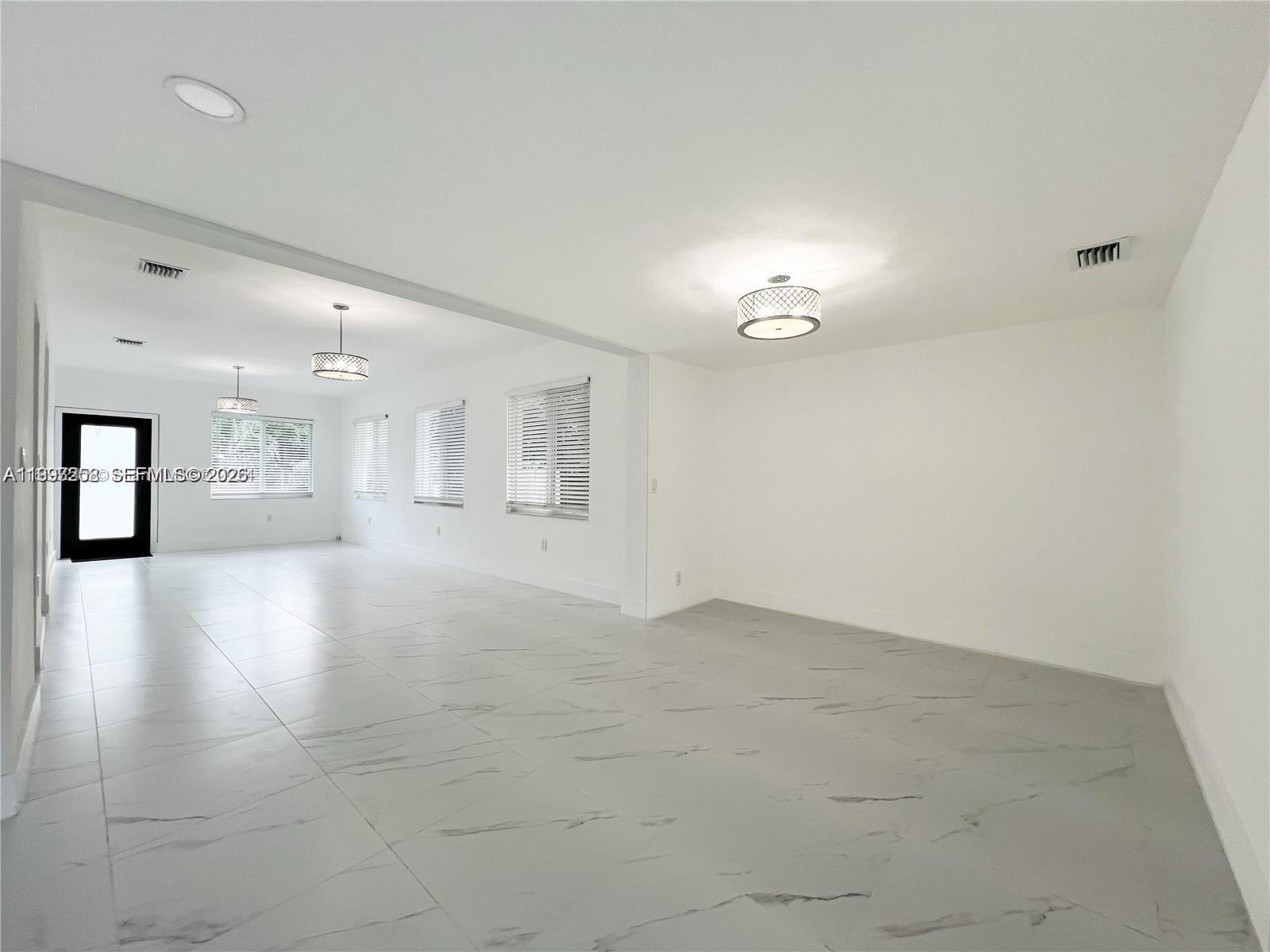 PLANTATION - Residential