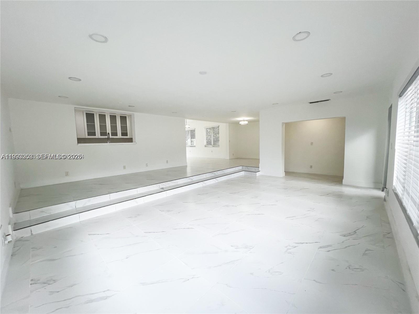 PLANTATION - Residential