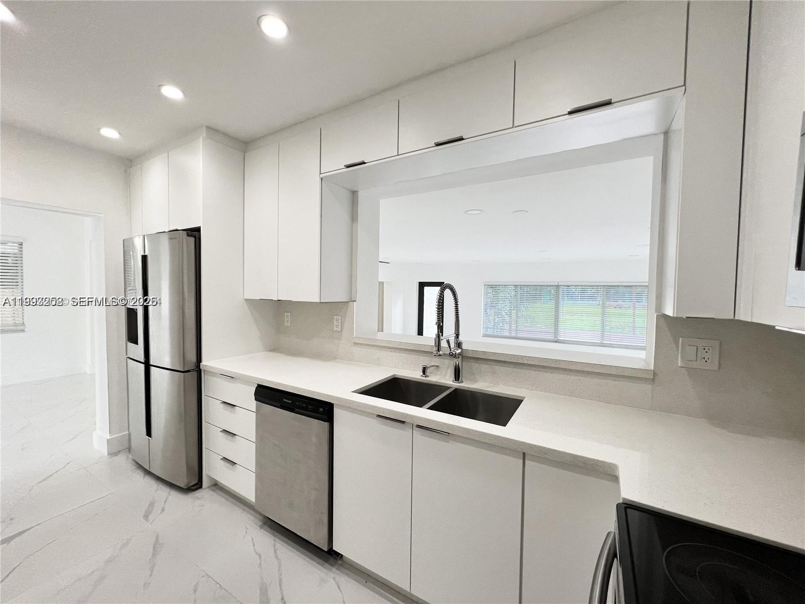 PLANTATION - Residential