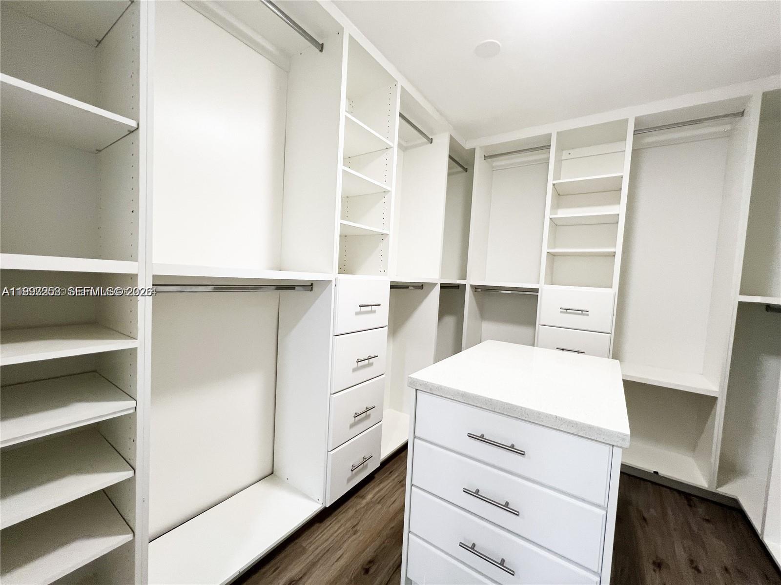 PLANTATION - Residential