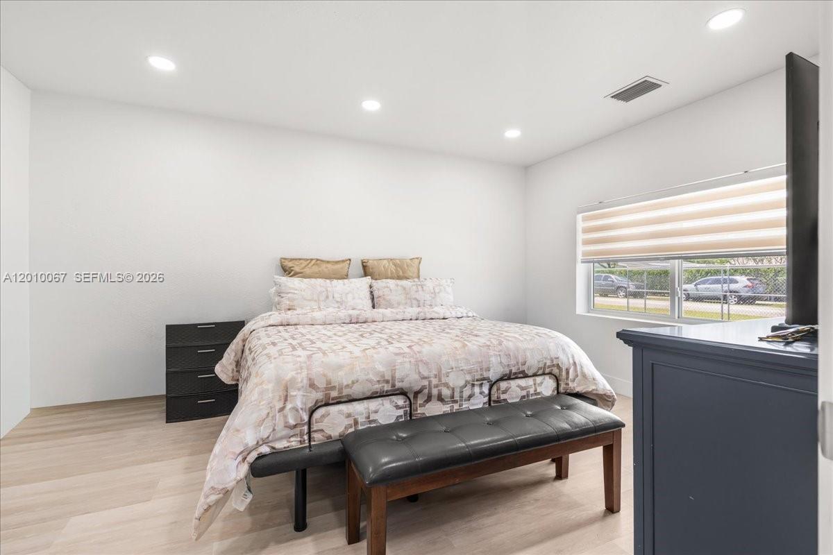 UNIVERSAL ESTATES SOUTH - Residential
