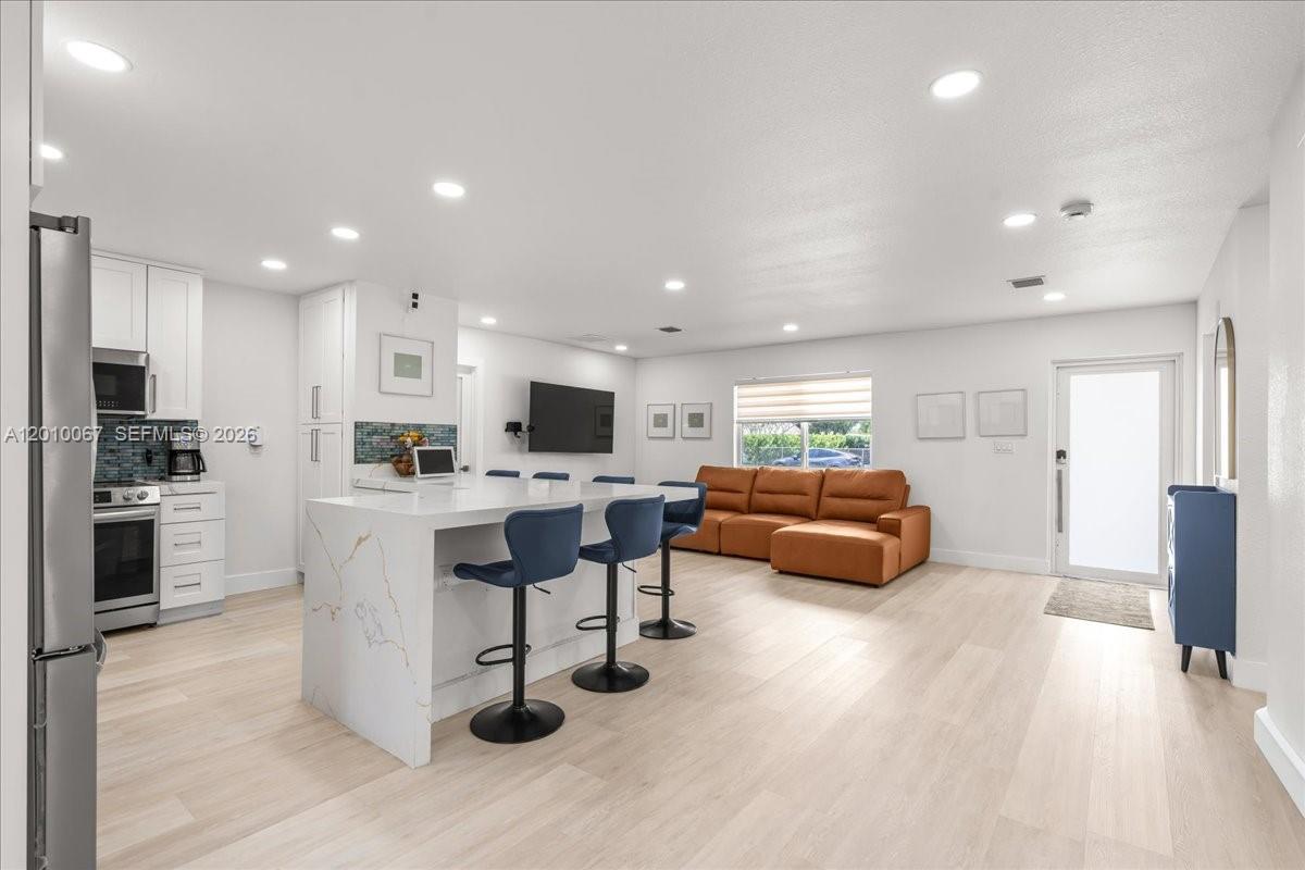 UNIVERSAL ESTATES SOUTH - Residential