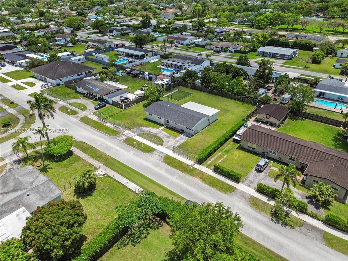 UNIVERSAL ESTATES SOUTH - Residential