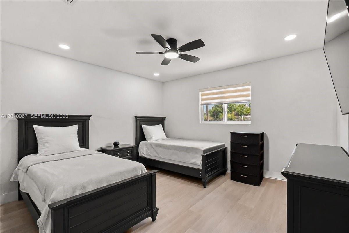 UNIVERSAL ESTATES SOUTH - Residential