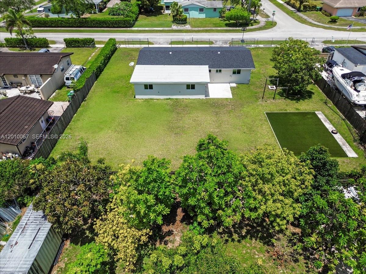 UNIVERSAL ESTATES SOUTH - Residential