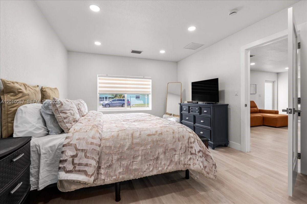 UNIVERSAL ESTATES SOUTH - Residential