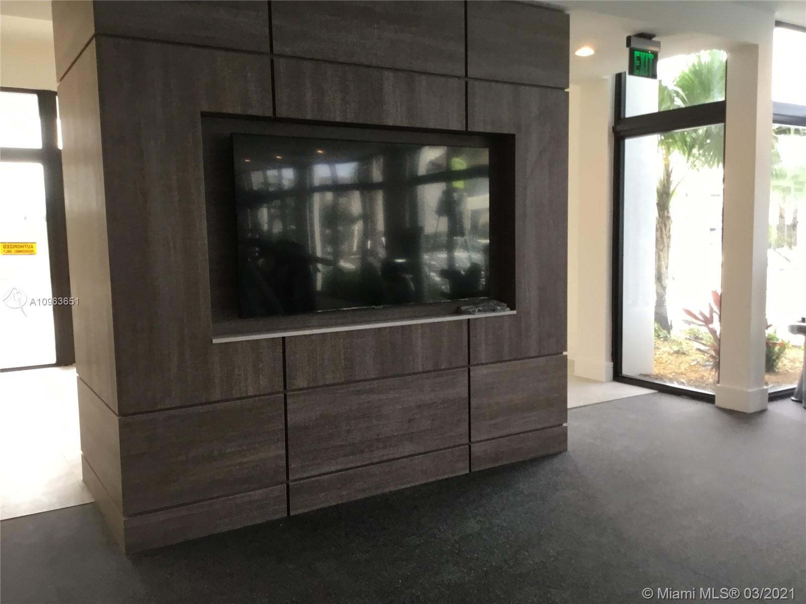 URBANA - Residential Lease
