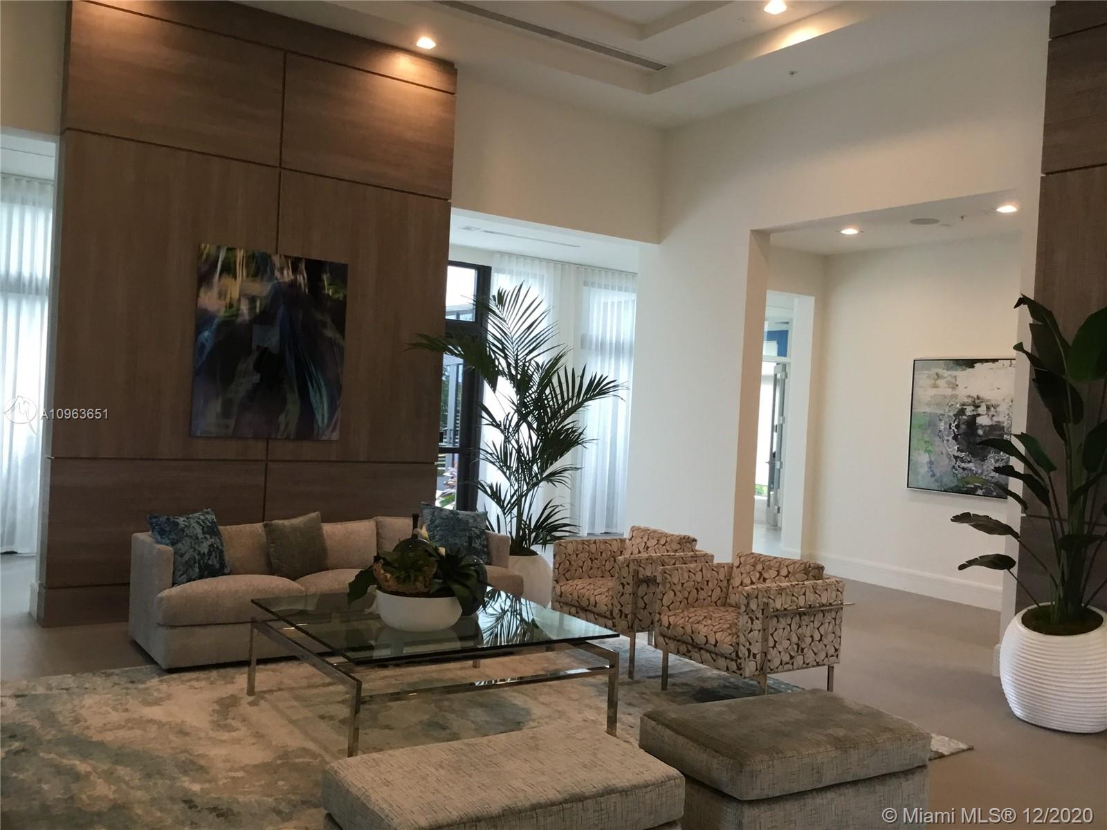 URBANA - Residential Lease