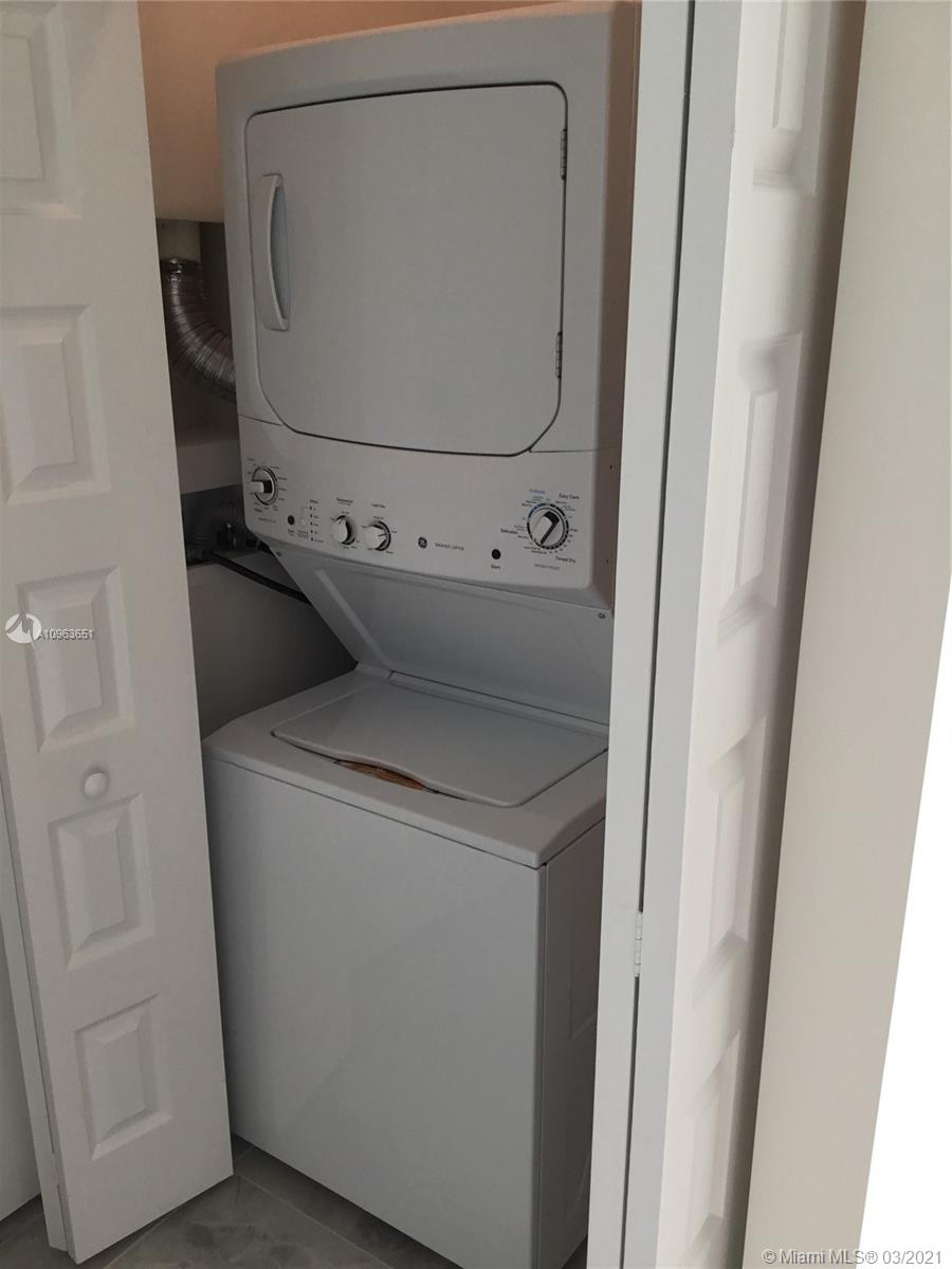 URBANA - Residential Lease