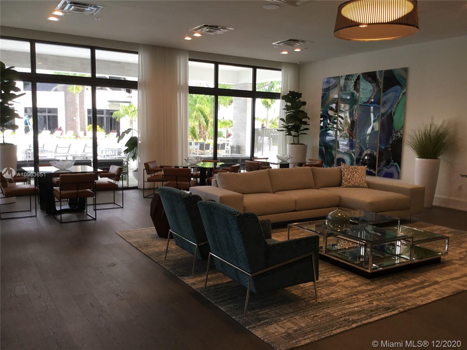 URBANA - Residential Lease