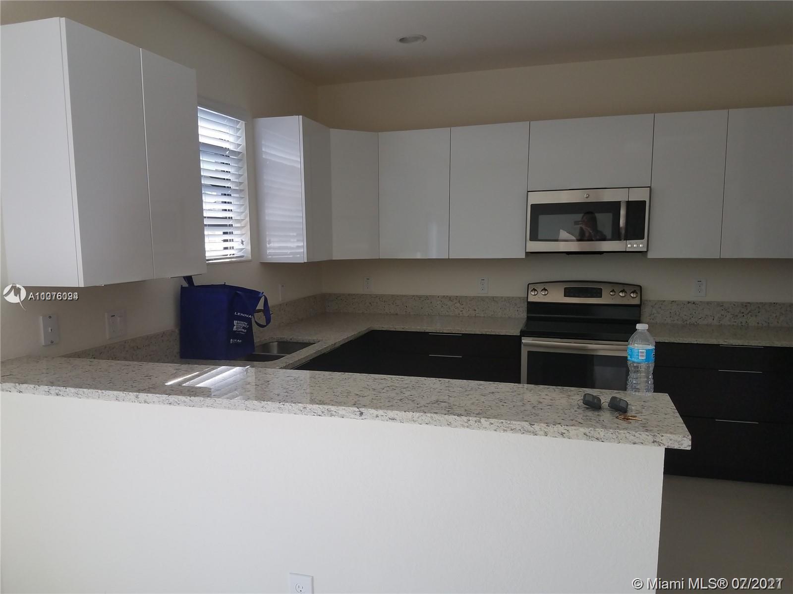 GRAND BAY NORTH - Residential