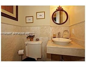 PINEWOOD HOMES - Residential Lease