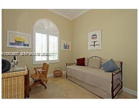 PINEWOOD HOMES - Residential Lease