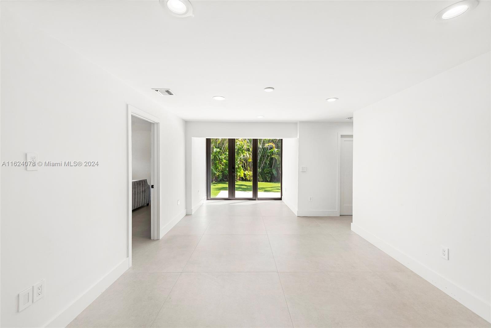 1ST ADDN TO OLD CUTLER WO - Residential