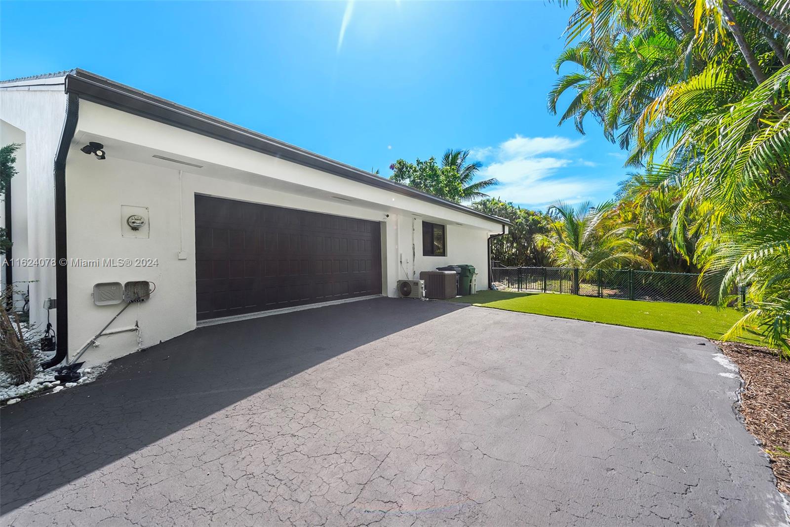 1ST ADDN TO OLD CUTLER WO - Residential