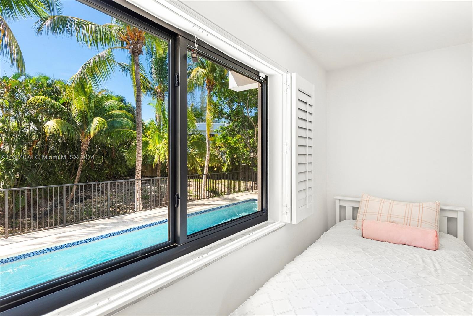 1ST ADDN TO OLD CUTLER WO - Residential