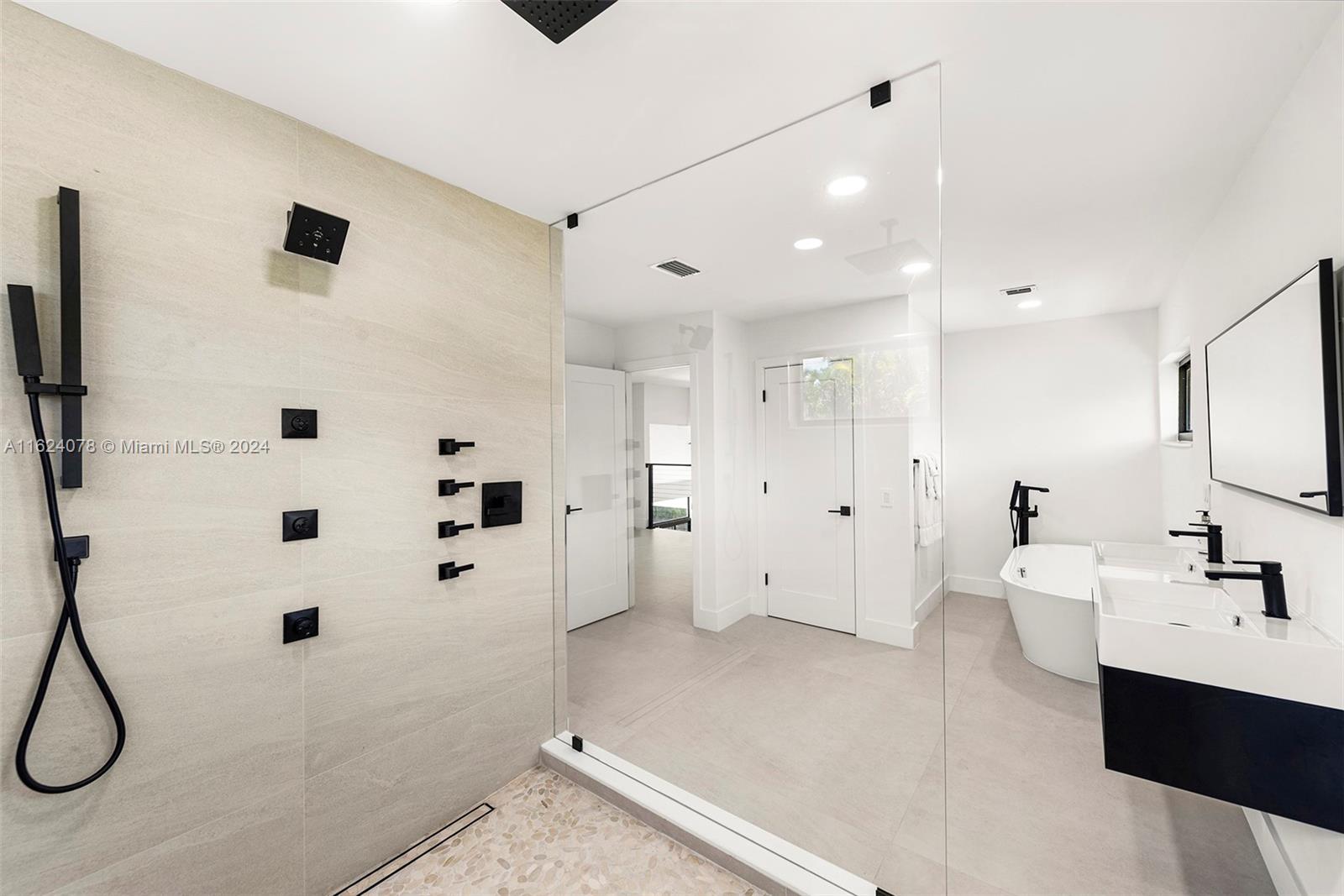 1ST ADDN TO OLD CUTLER WO - Residential