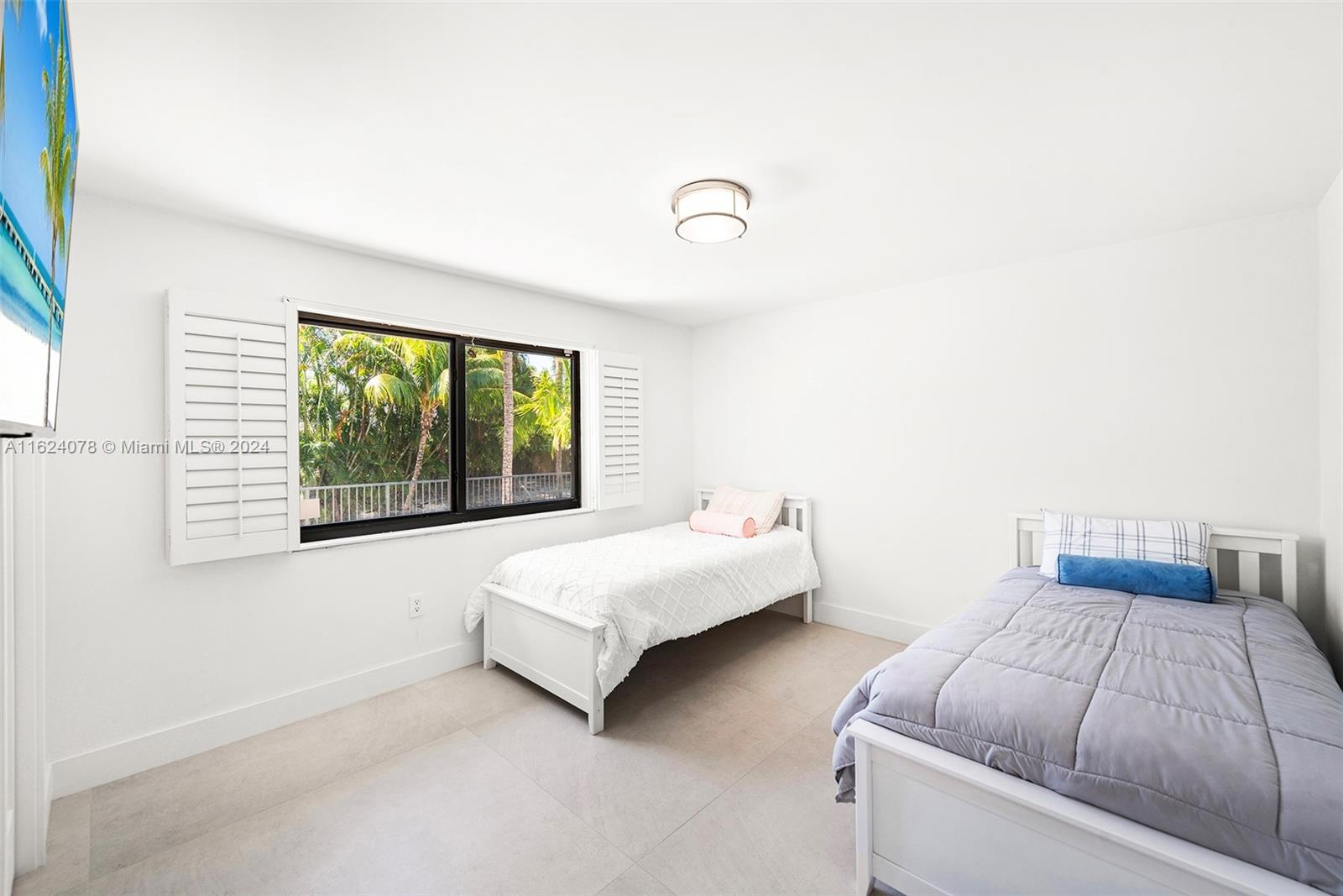 1ST ADDN TO OLD CUTLER WO - Residential