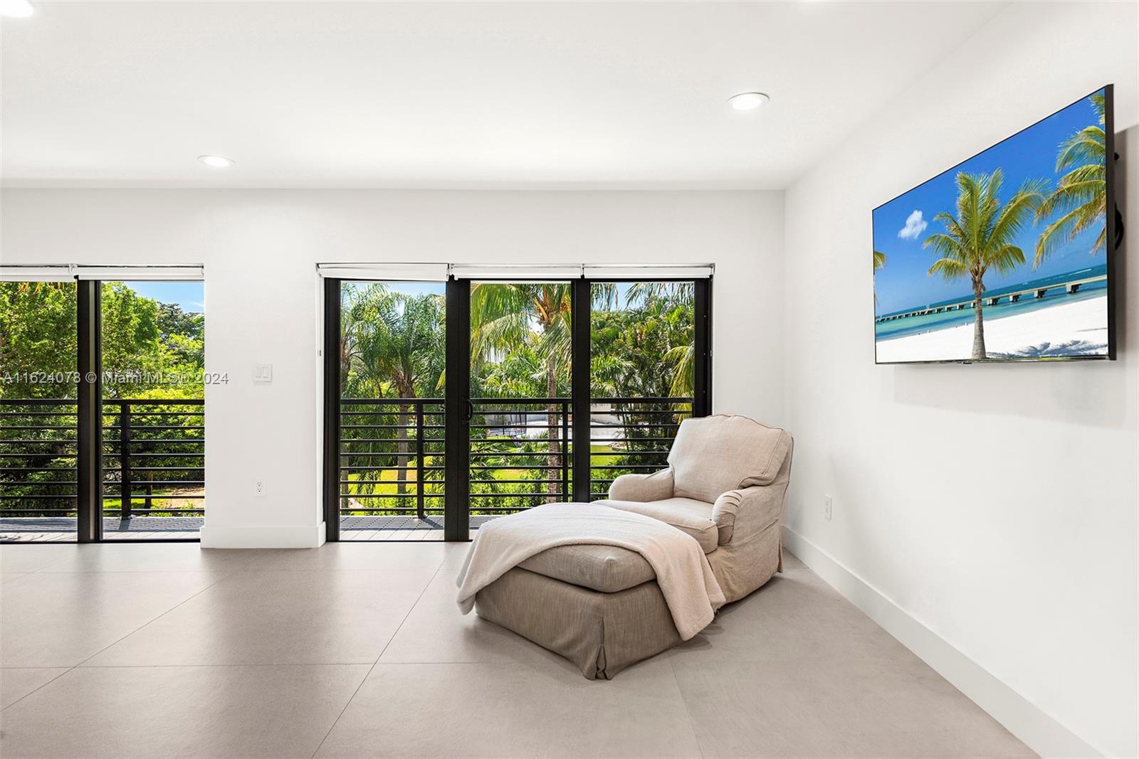 1ST ADDN TO OLD CUTLER WO - Residential