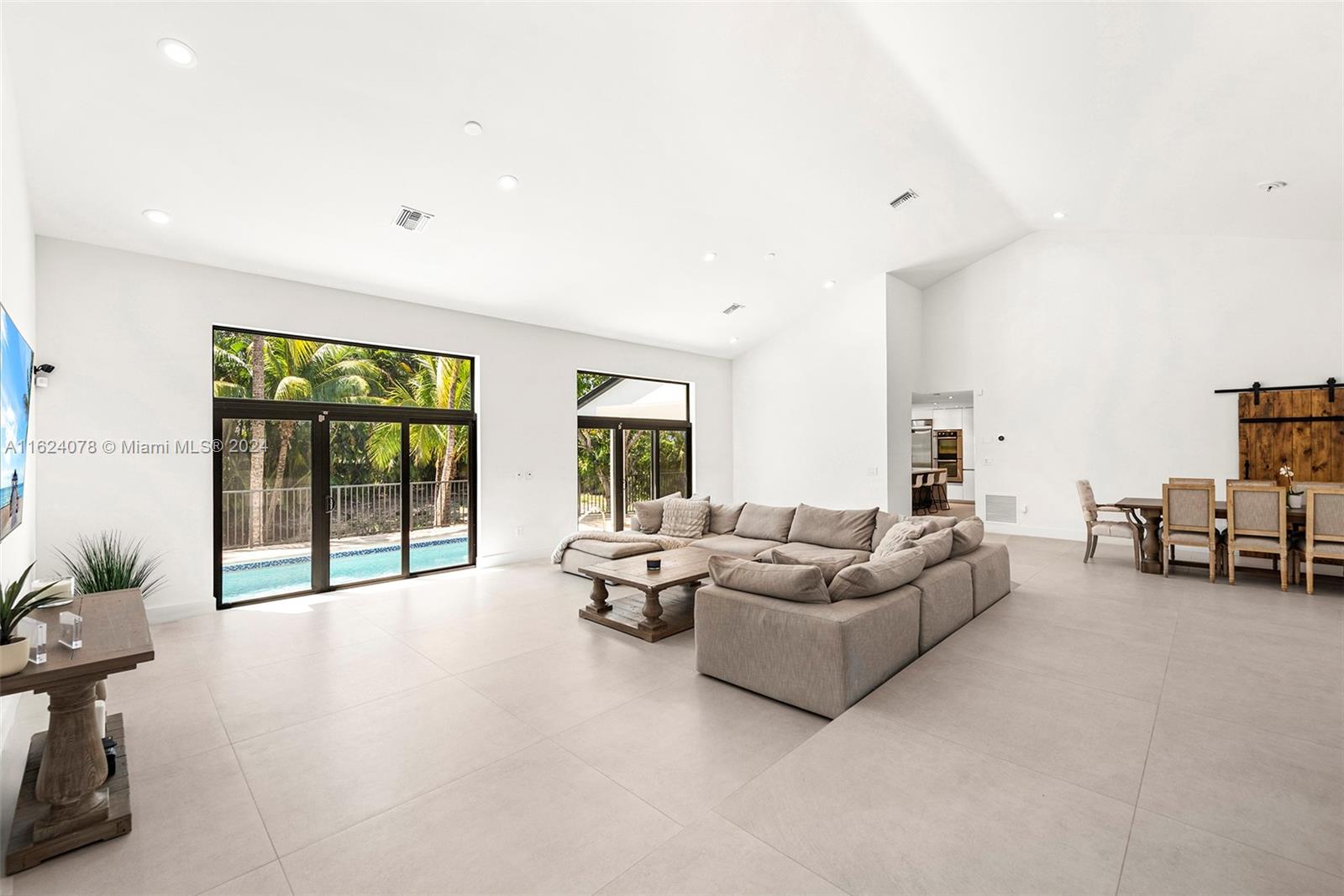 1ST ADDN TO OLD CUTLER WO - Residential