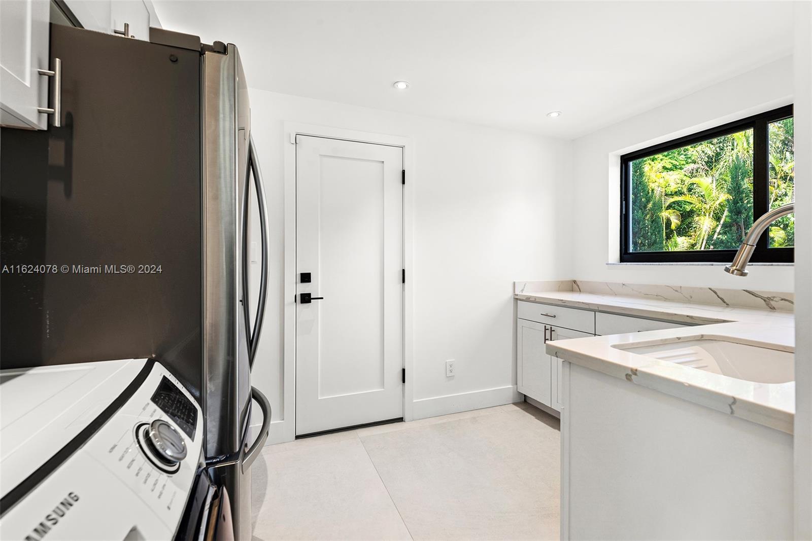 1ST ADDN TO OLD CUTLER WO - Residential