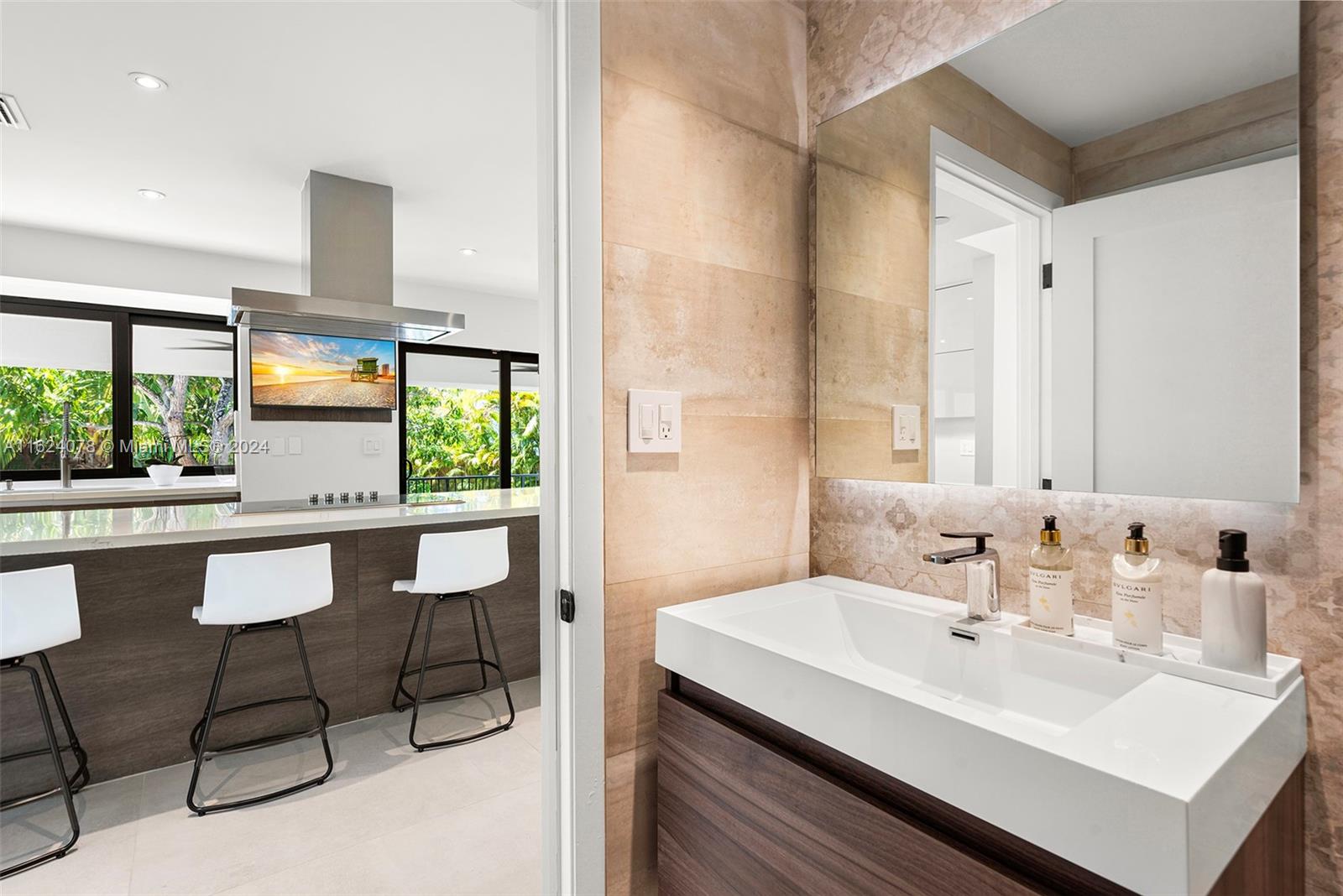 1ST ADDN TO OLD CUTLER WO - Residential