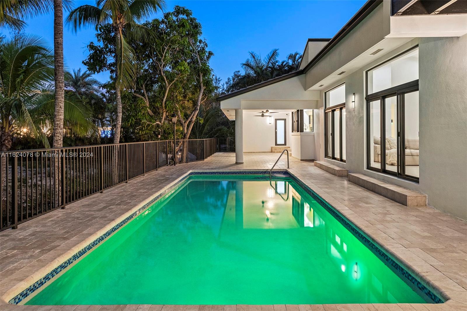 1ST ADDN TO OLD CUTLER WO - Residential