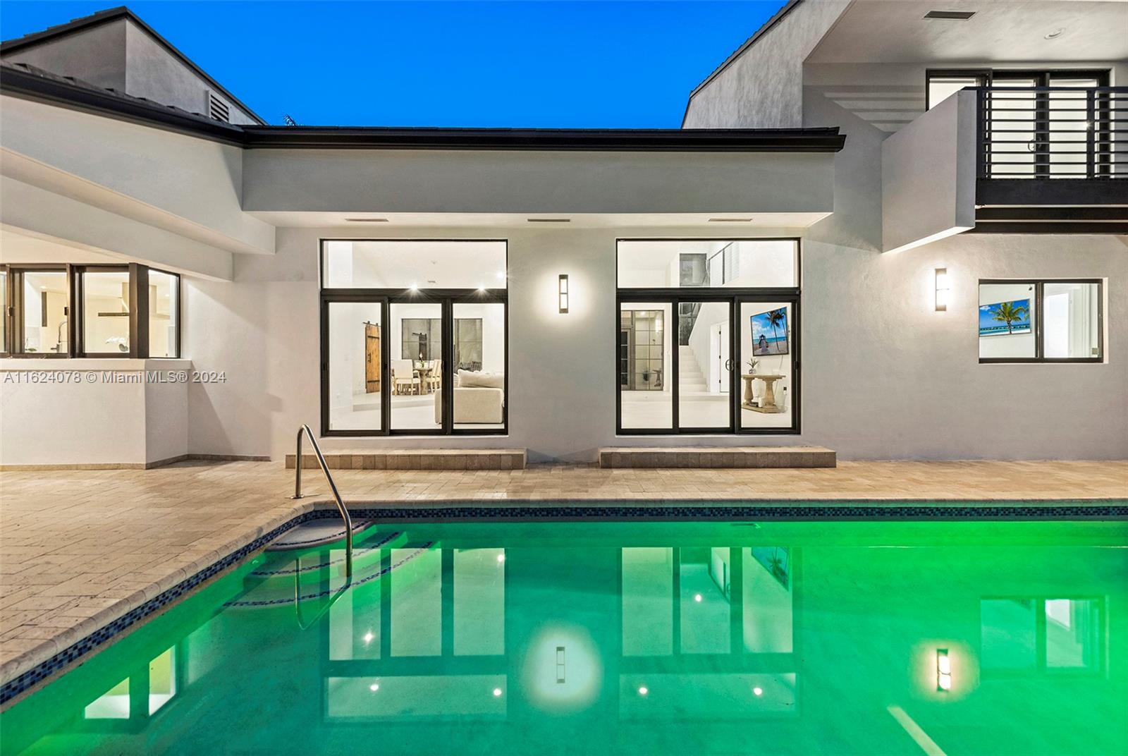 1ST ADDN TO OLD CUTLER WO - Residential