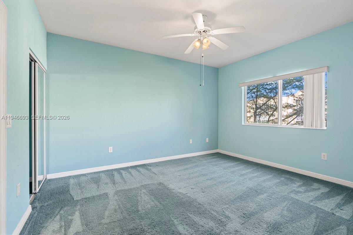 SOUTHAMPTON CONDOMINIUM - Residential