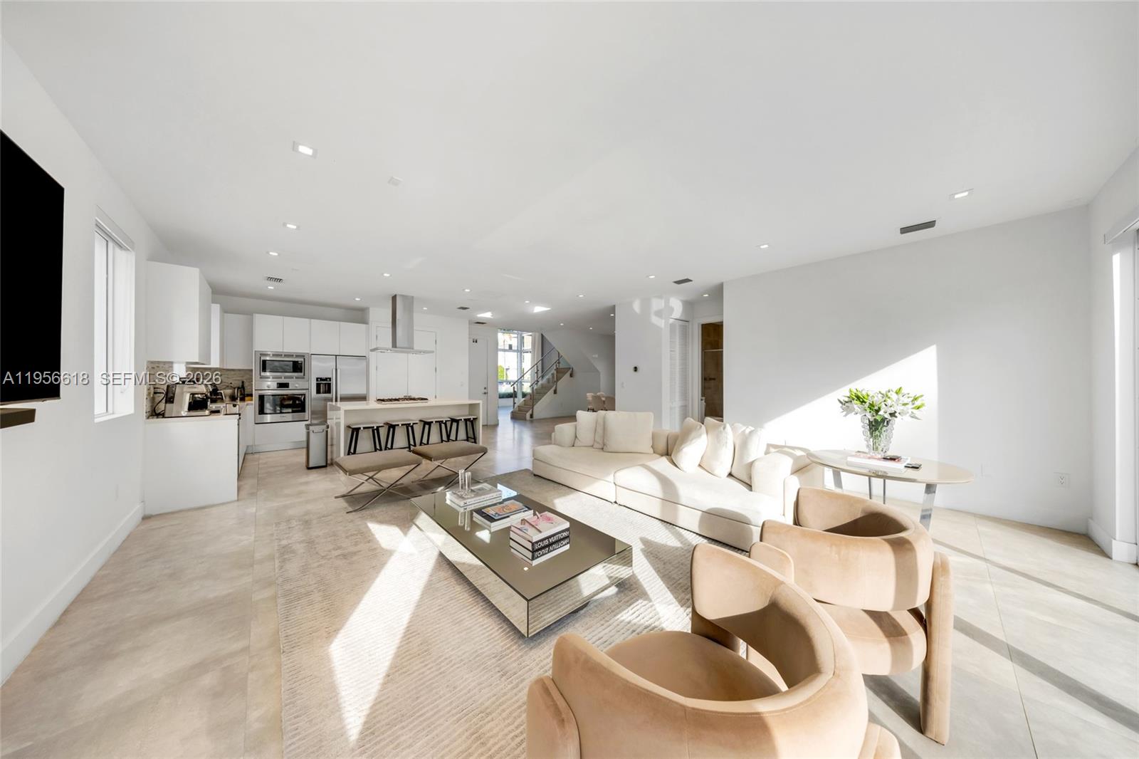 DORAL COMMONS RESIDENTIAL - Residential