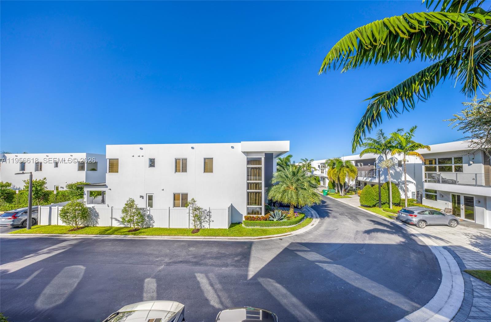 DORAL COMMONS RESIDENTIAL - Residential