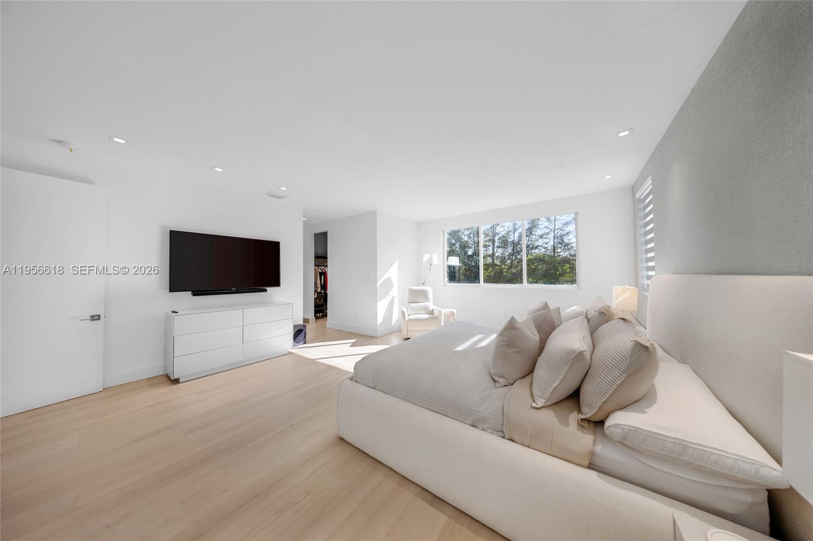 DORAL COMMONS RESIDENTIAL - Residential