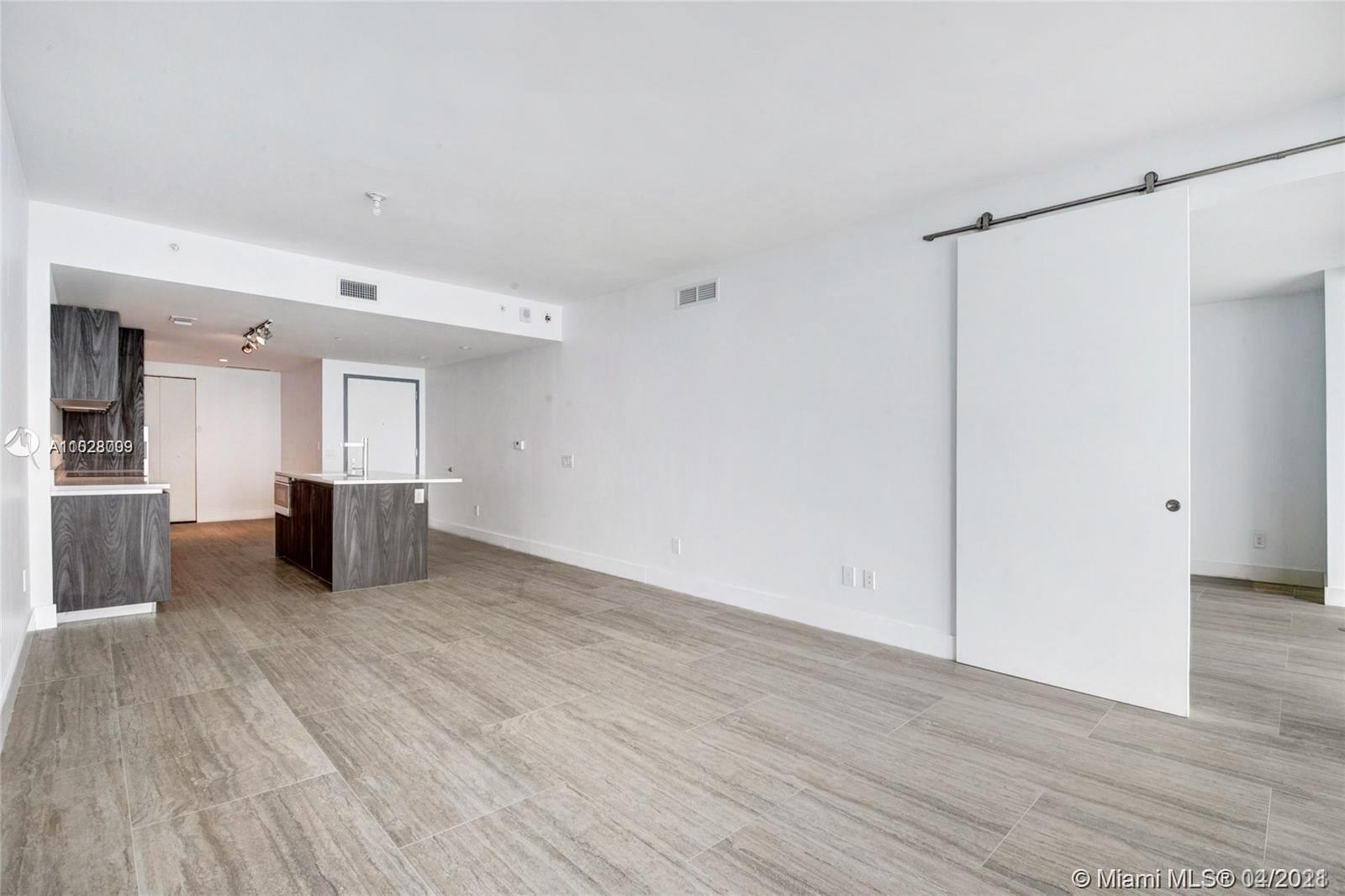 ONE PARAISO CONDO - Residential